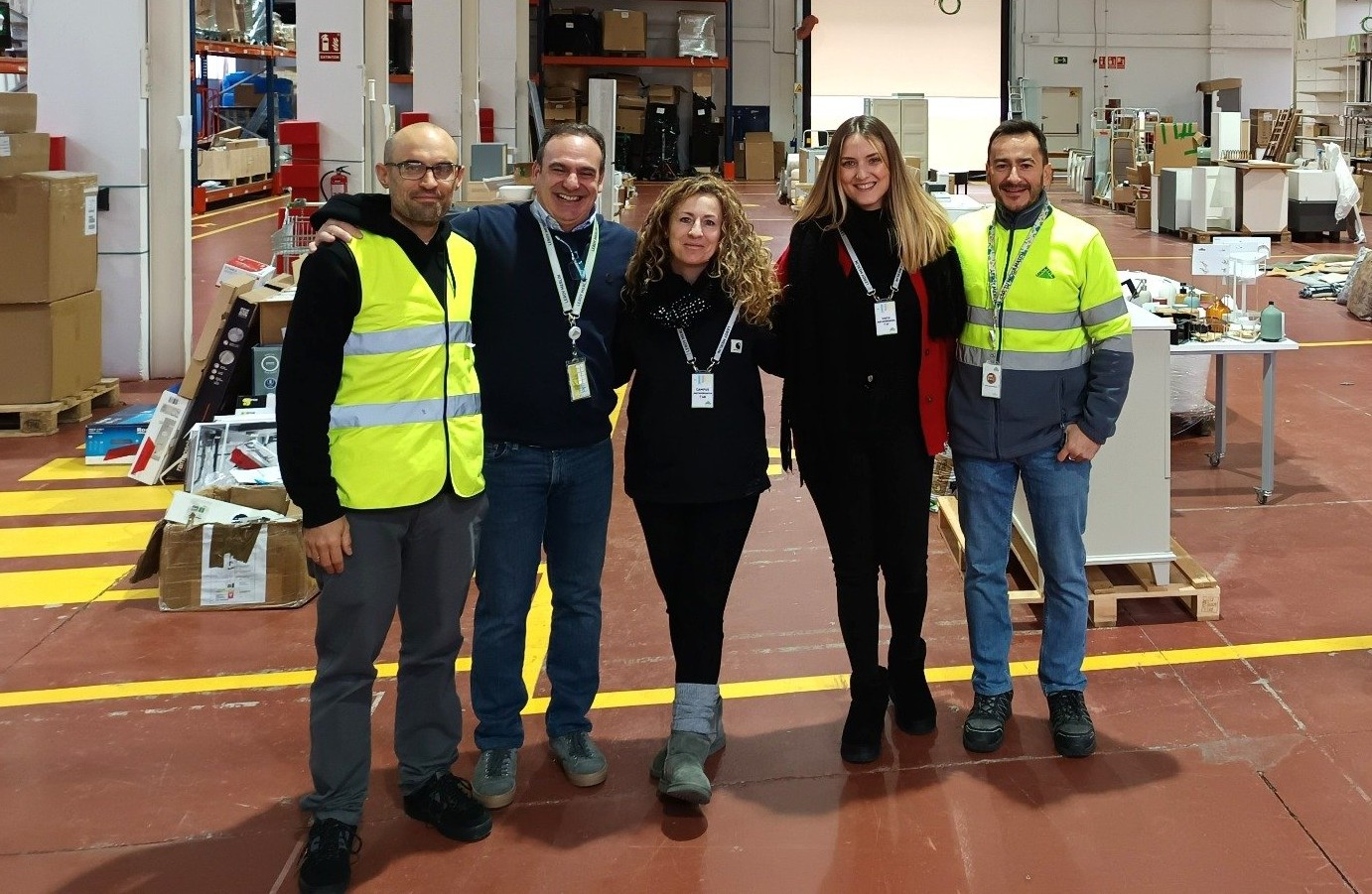 Fundación_Reimpulsa_Vidas en el mercadillo solidario de Leroy_Merlin